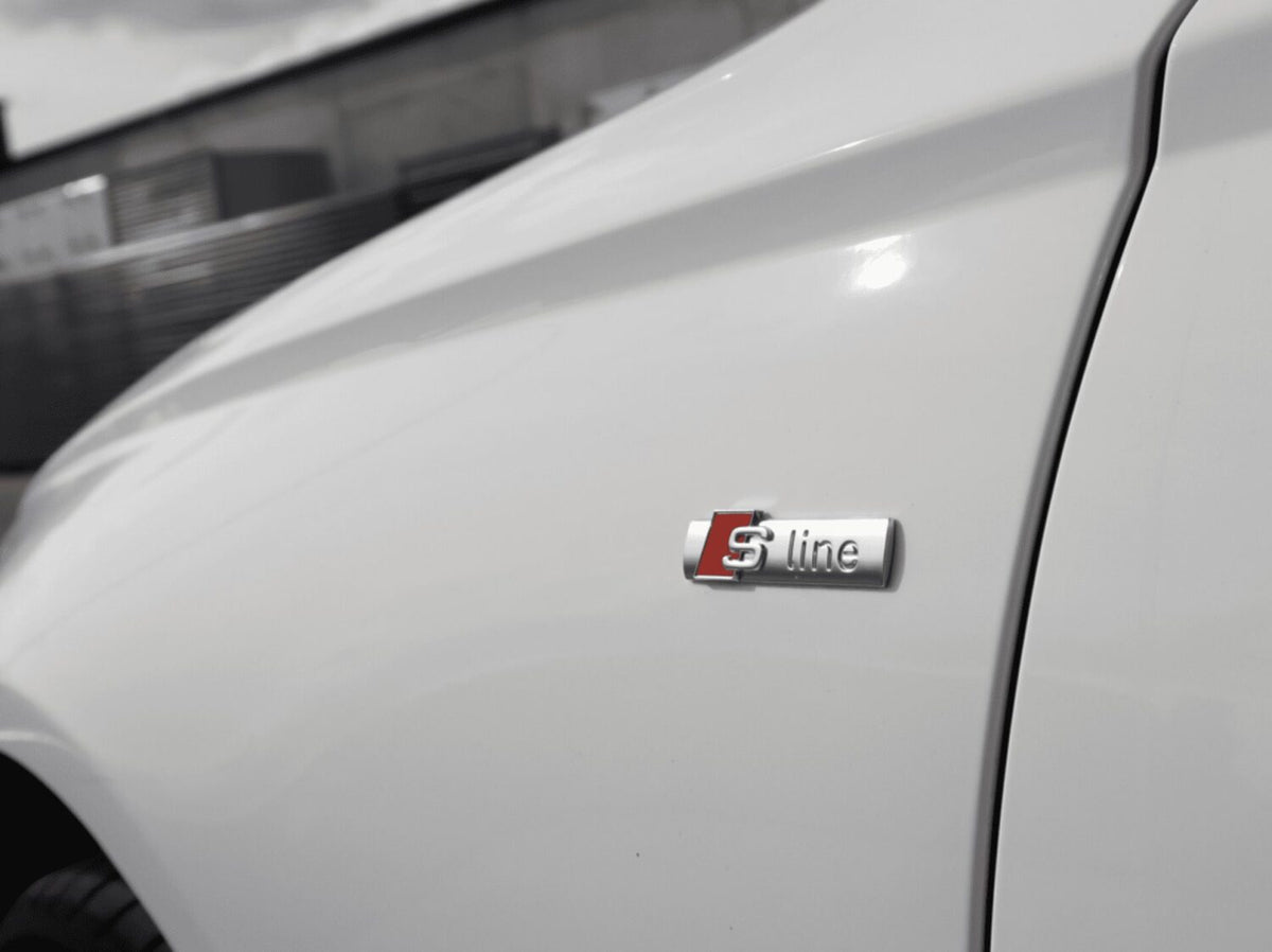 2X ORIGINAL S-LINE FENDER EMBLEM BADGE AUDI A1 A3 A4 B6 B7 A6 A7 Q2 Q3 Q5 Q7 Q8 TT E-TRON 8N0853601A