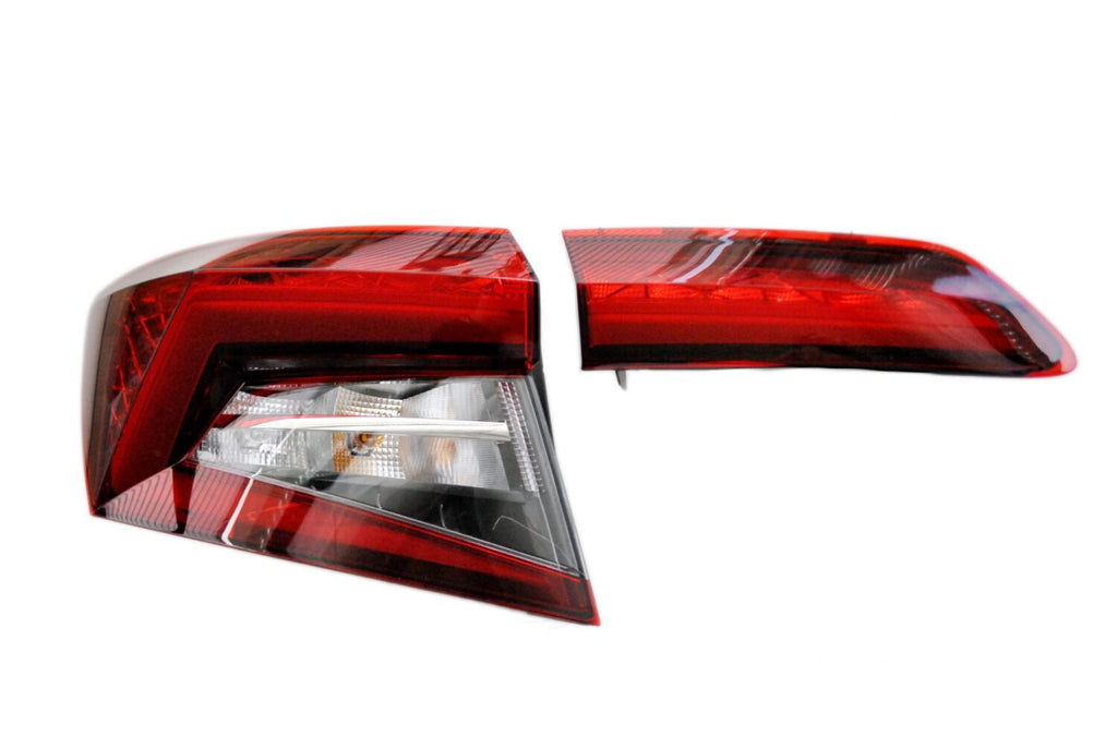 4X NEW ORIGINAL REAR LAMPS SKODA KAROQ 57A945308 57A945307 57A945207 57A945208